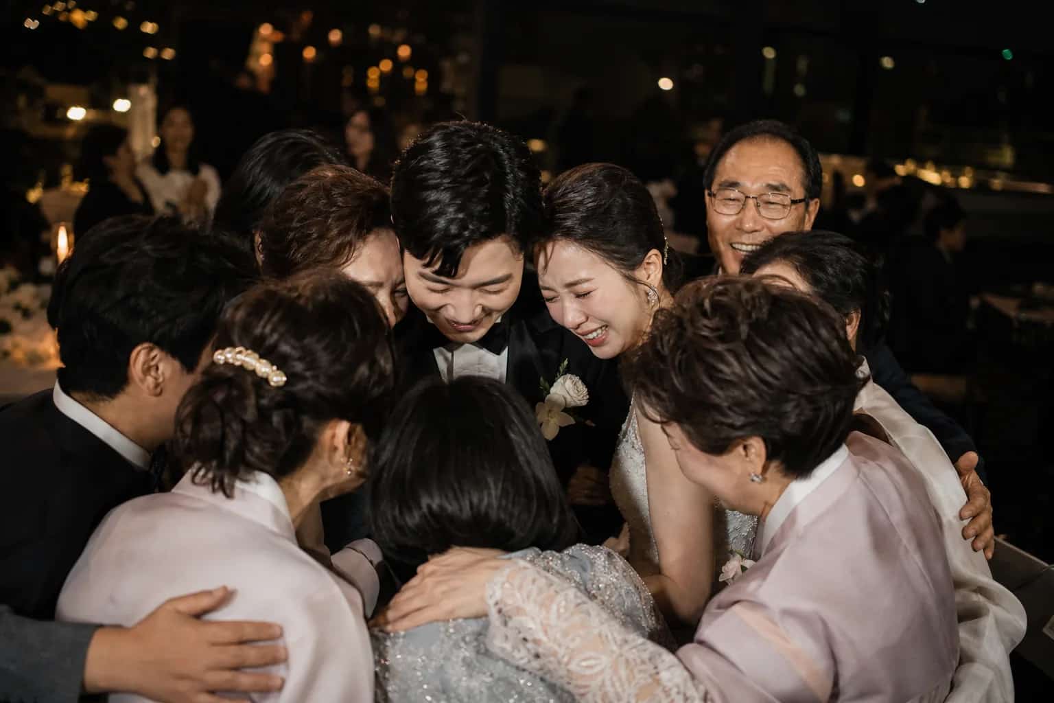 진짜 감정을 깊이 포착하는 관찰자 — 웨딩사진 5