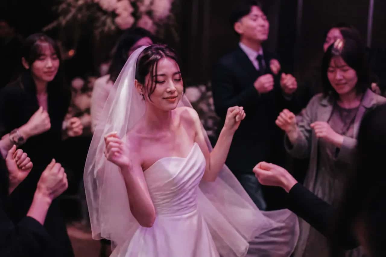 찰나를 영화 장면으로 바꾸는 수집가 — 웨딩사진 5